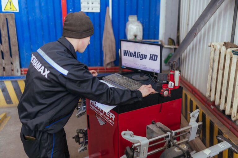 Відновлення кутів встановлення коліс ведучої осі