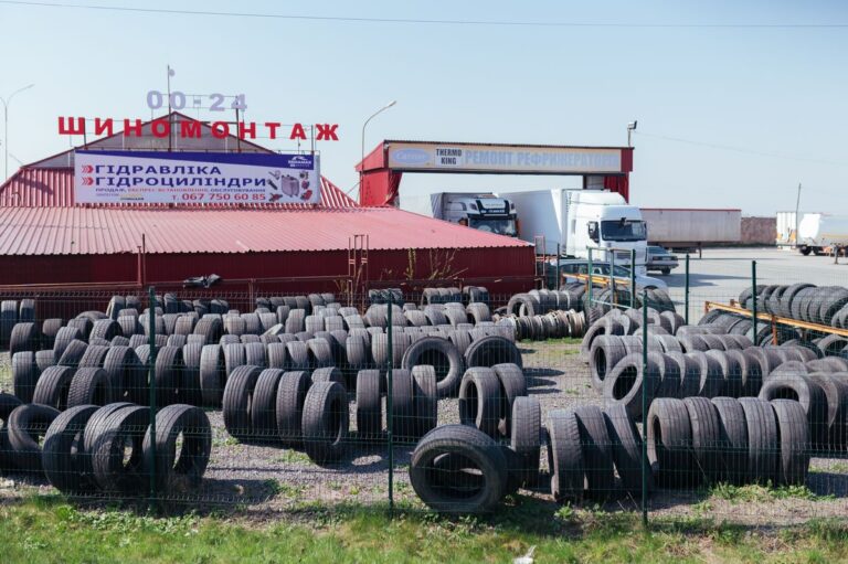 Оптимальний підбір шин та дисків до вантажних автомобілів та спецтехніки
