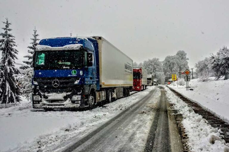 Сервіс і ремонт вантажних автомобілів взимку