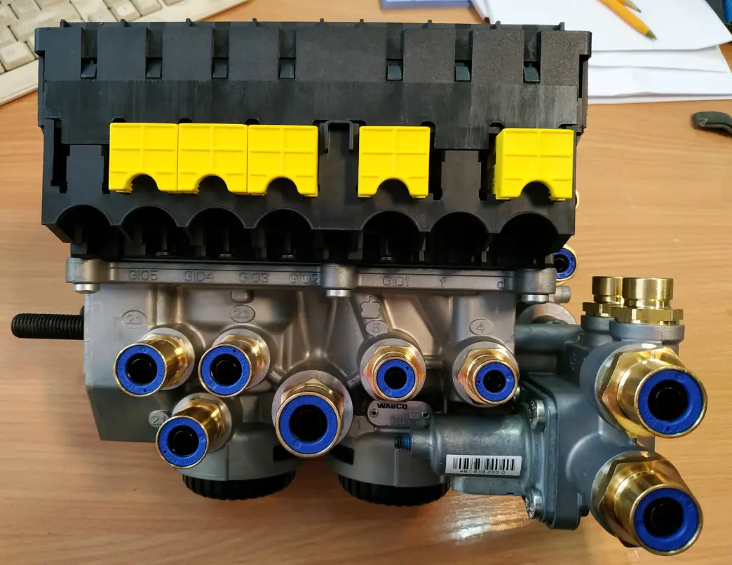Детальніше про статтю Встановлення модулятора TEBS WABCO причепа